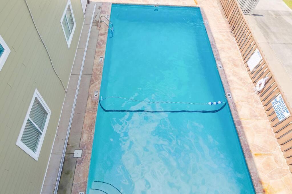 Right Across Beach Pool View Private Balcony By Zen Living Short Term Rental 默特尔比奇 外观 照片